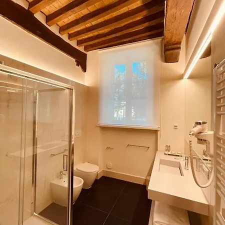 Palazzo Borgocolonne * Parma