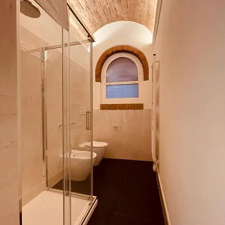 Pensión Palazzo Borgocolonne - Manu Maison